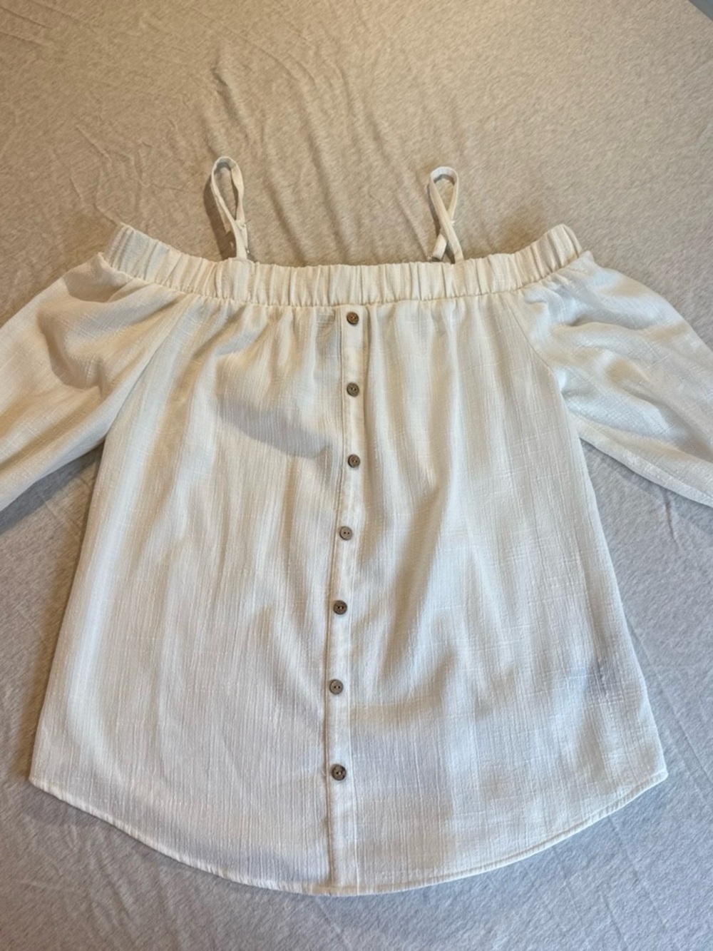 Iz Byer Cream Off-Shoulder Button-Front Blouse